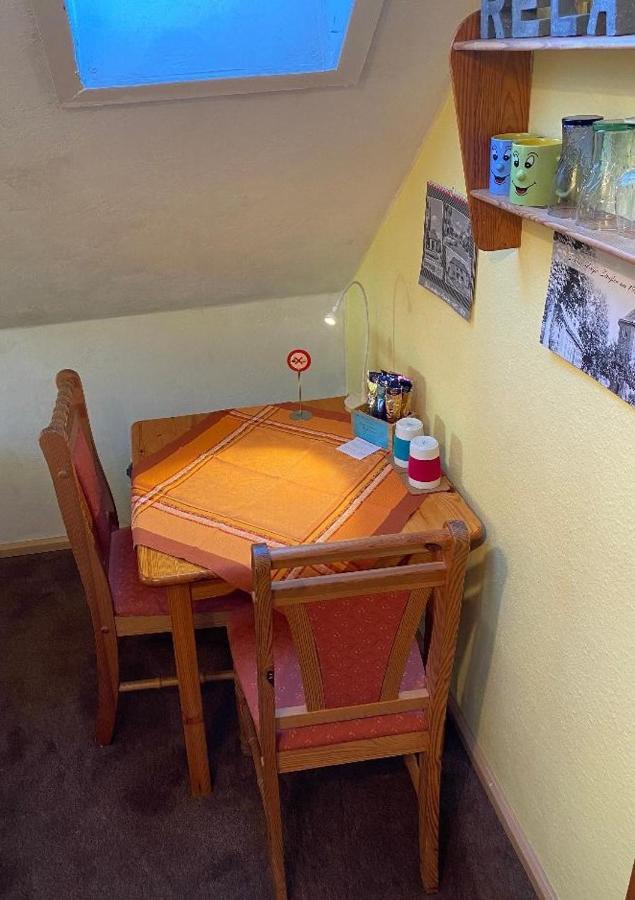Gemuetliches Zimmer Zentral In Der Lueneburger Heide Шнефердинген Экстерьер фото