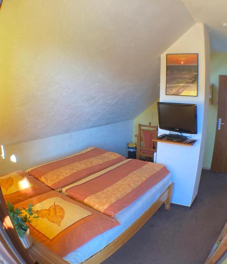 Gemuetliches Zimmer Zentral In Der Lueneburger Heide Шнефердинген Экстерьер фото
