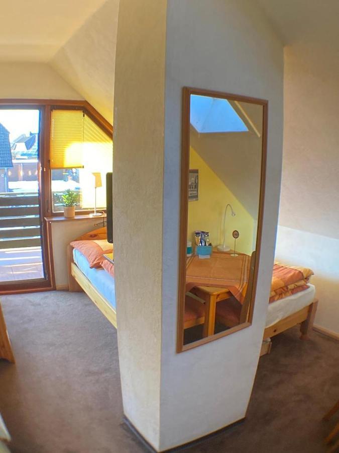 Gemuetliches Zimmer Zentral In Der Lueneburger Heide Шнефердинген Экстерьер фото